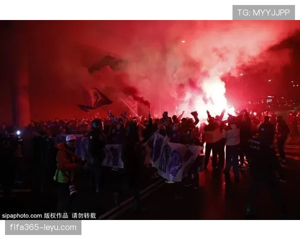 巴萨亚洲巡回收获球迷热情 助力球队新赛季备战状态回升