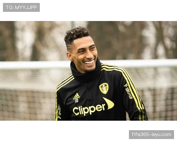 拉菲尼亚维多利亚首秀