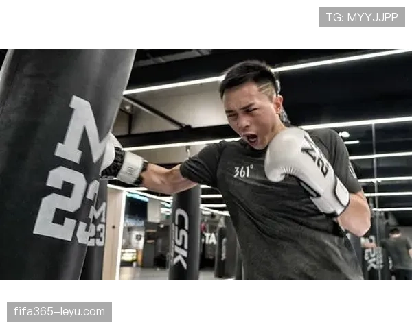 徐灿训练完直接去菜市场砍价,拳王还差两百凑不齐房贷 徐灿训练完直接去菜市场砍价,拳王还差两百凑不齐房贷