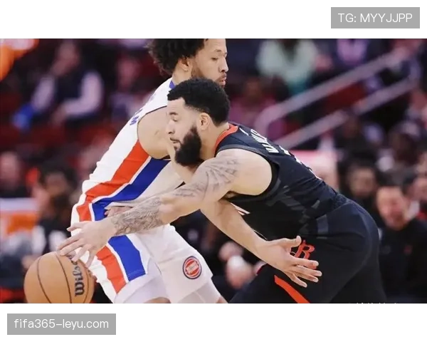 范弗利特利用挡拆创造高效得分机会提升球队关键时刻表现